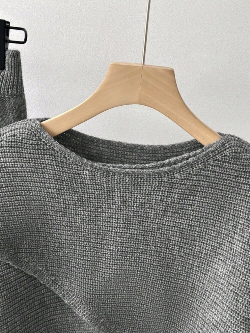 Gray Long Sleeve Knit Sweater Women's New Casual Loose Top, Paired With Striped - Picture 5 of 6